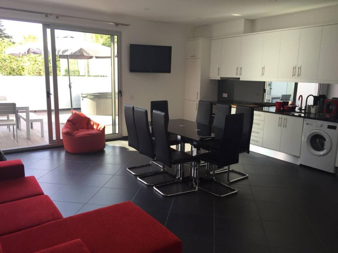 Casa Com 3 Suites Jacuzzi Em Albufeira Eksteriør bilde